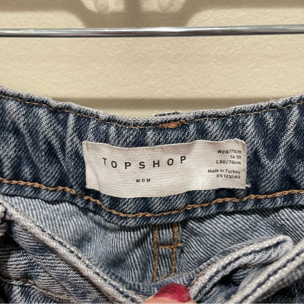 Topshop Mom Jeans Medium Wash Size 28 - Image 6