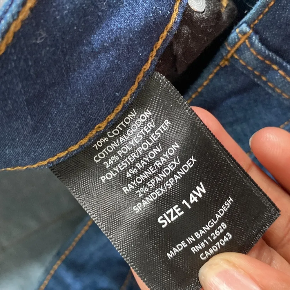 NWT Tahari Kelly Rayon Denim Skinny Jeans SIZE 14W - Image 5