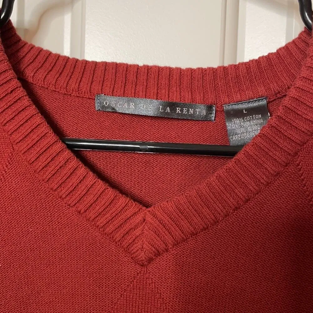 Oscar de la renta red vneck sweater Large - Image 4