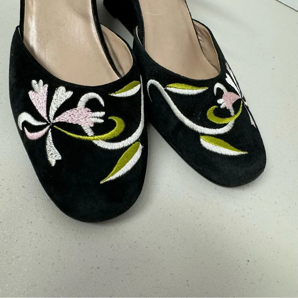 Newport News Black Suede Floral Embroidered Wedge Sandals Womens 8.5 Ankle Strap - Image 3