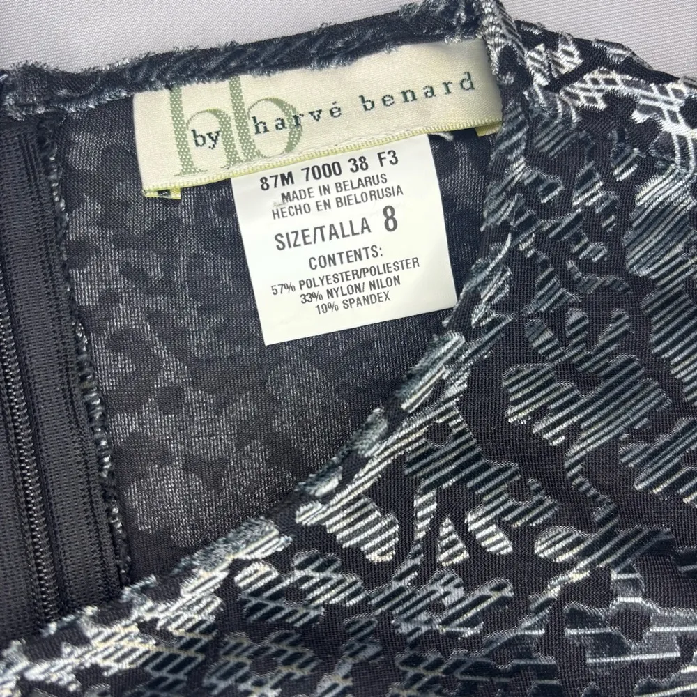 HARVE BENARD Sleeveless Black/Shiny/Sheer Velvet Blouse Like New Sz‎ 8 - Image 12