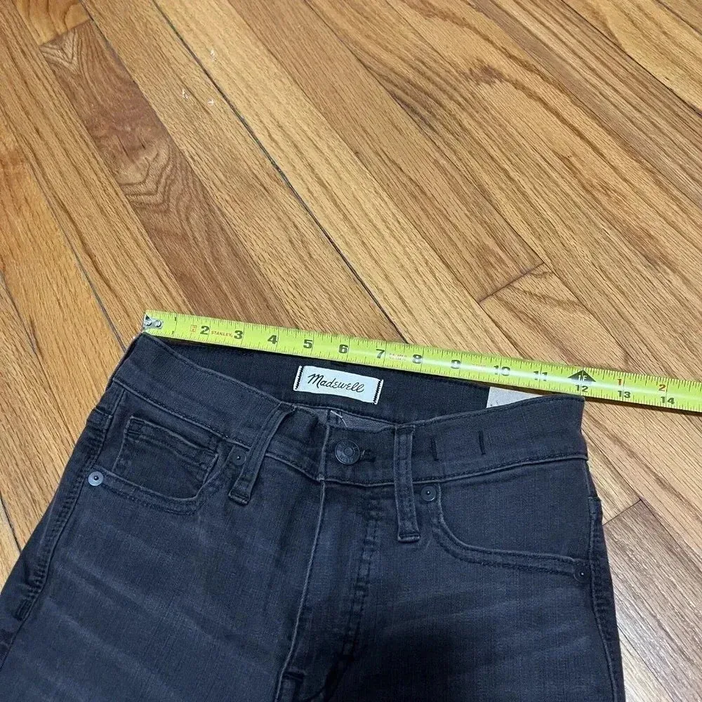 Madewell NWT 9 Inch Mid-Rise Skinny Distressed Ripped Jeans in Black Sea Size 24 - Image 8