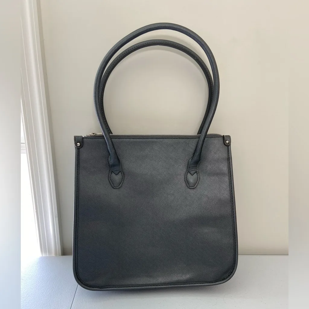 Tahari blue gray silver hardware metallic deep pocket shoulder tote purse bag - Image 5