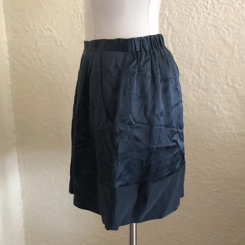 Anthropologie Graham & Spencer Dark Blue Satin Silk Mini Skirt Small - Image 3