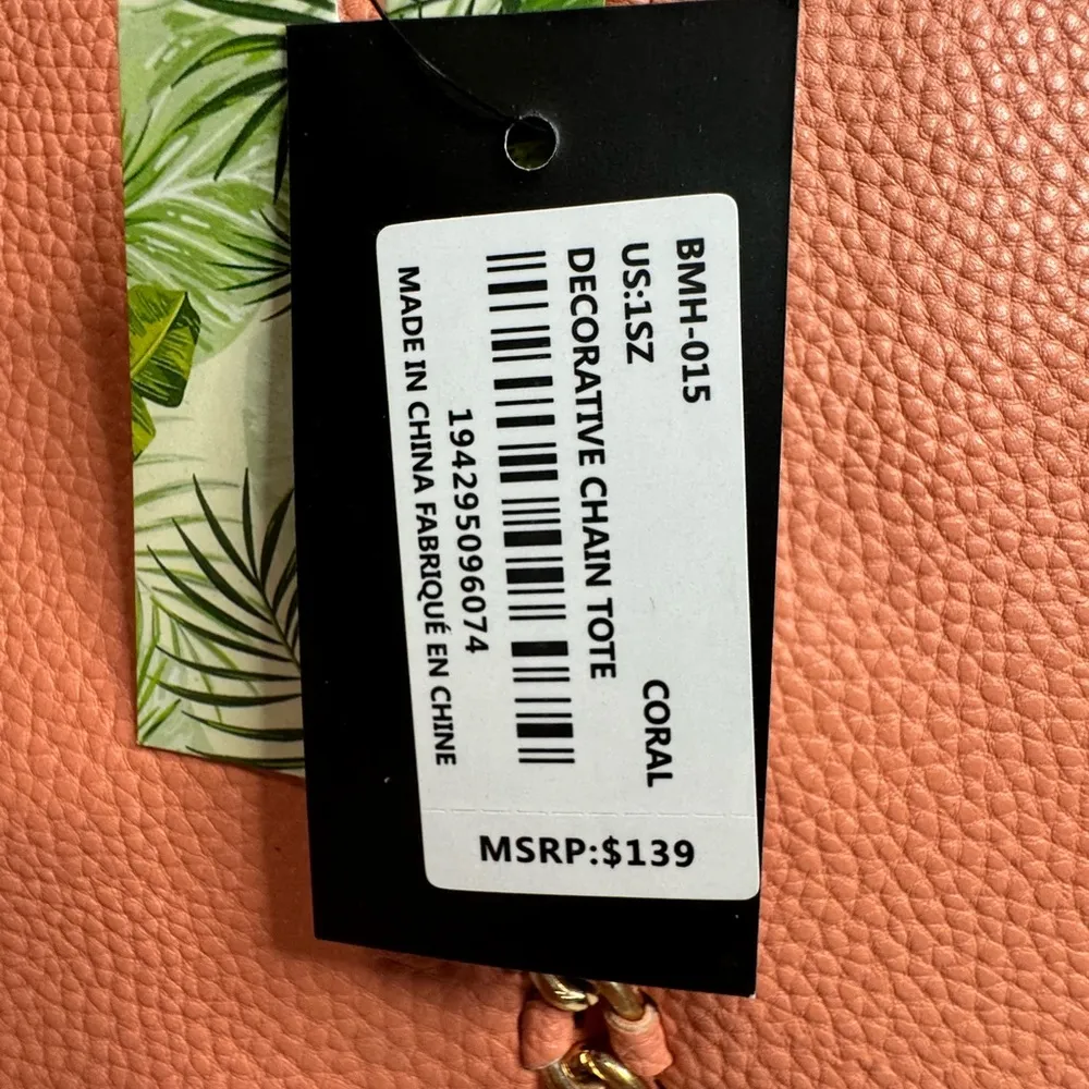 Vegan Leather ~ Large Coral Tote ~ New With Tags - Image 4