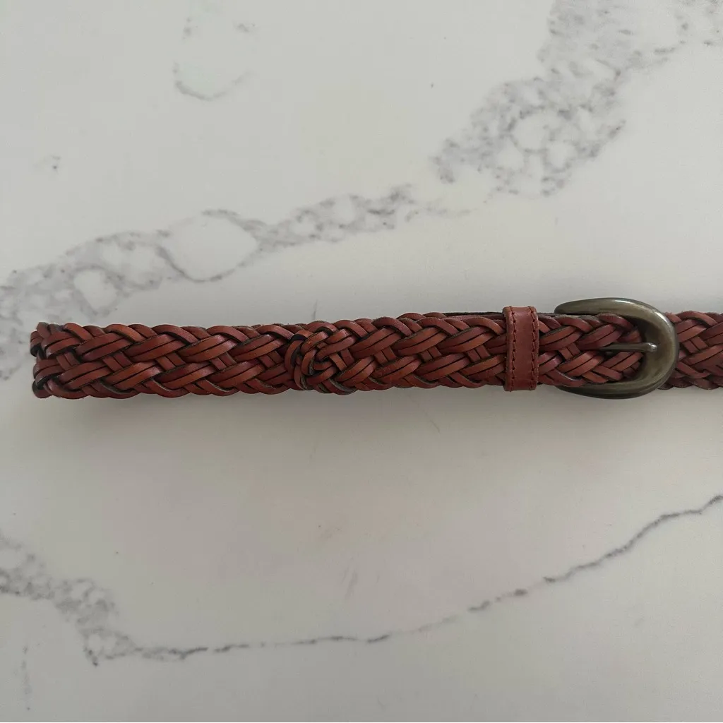 Vintage Anthropologie Brass Buckle Braided Leather Belt in Medium Brown Medium - Image 7