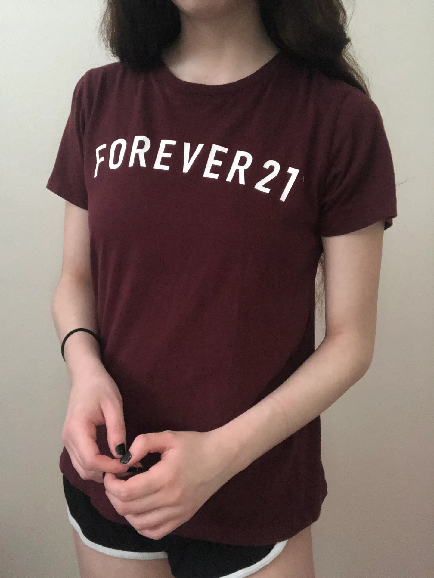 maroon t shirt - Image 3