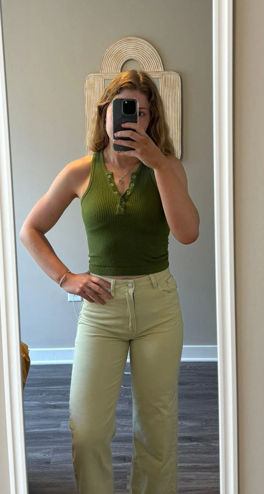 Glassons light green jeans - Image 3