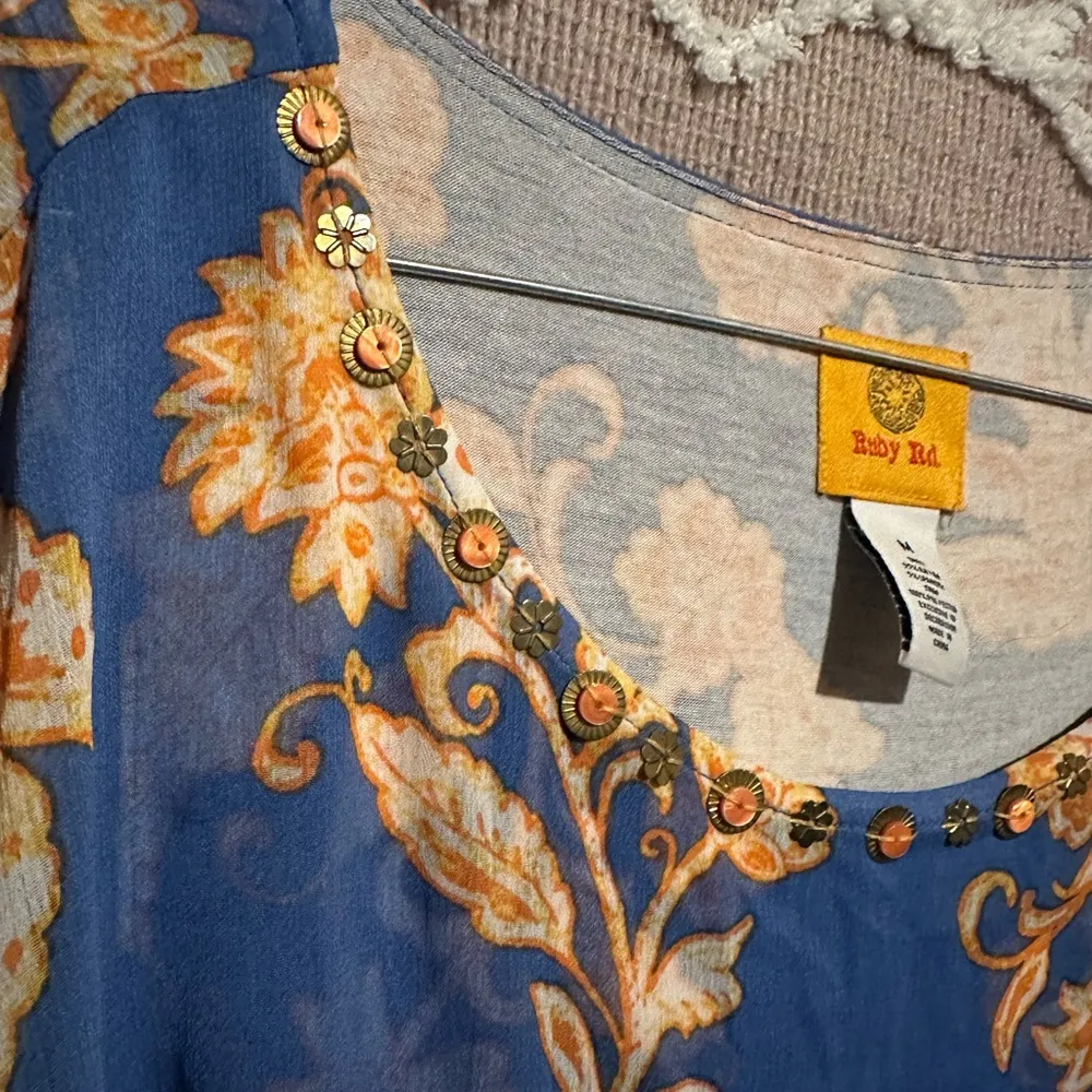 Ruby Rd Floral Vintage Abstract Pattern  Fitted Flowy Dress Shirt Blouse - Image 2