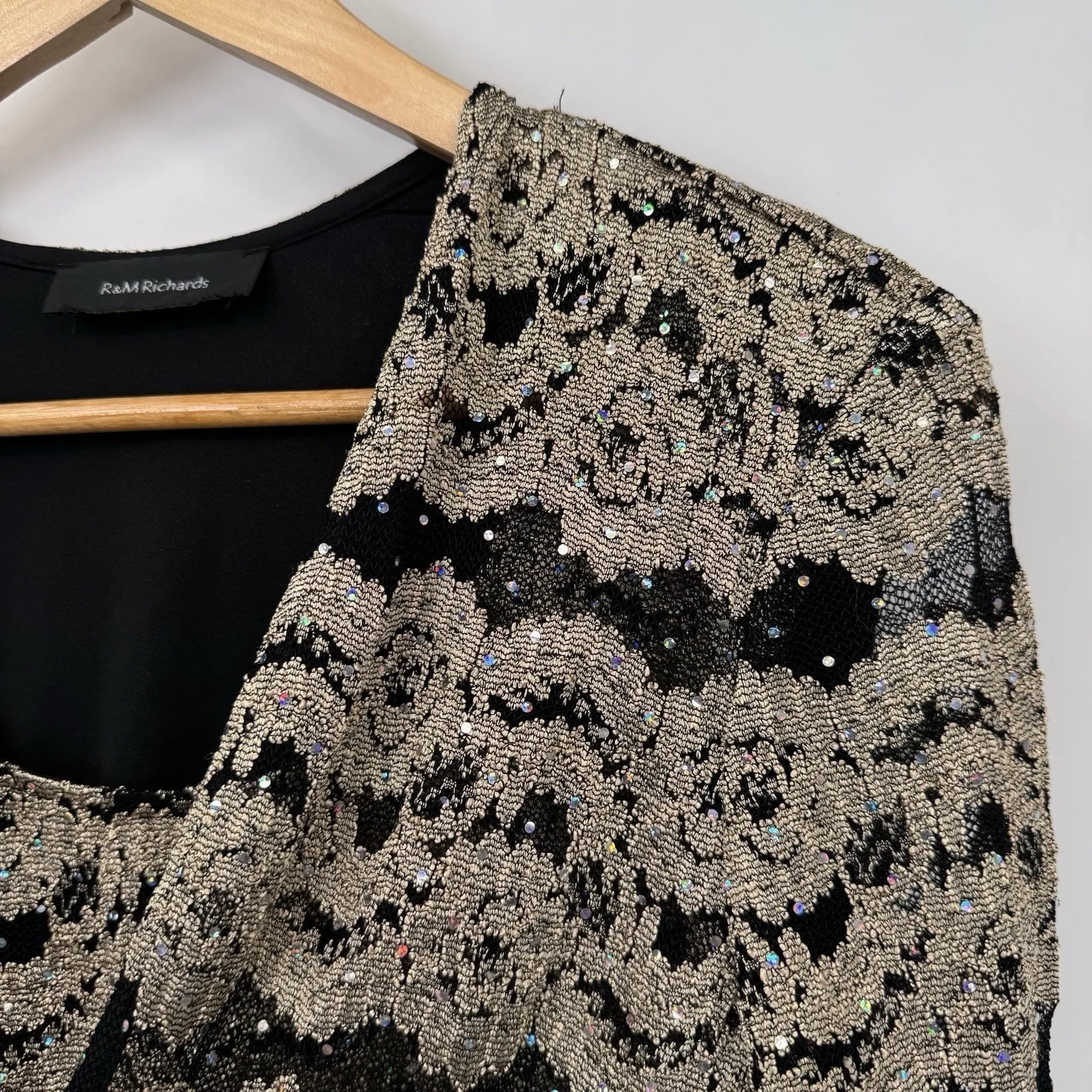 Vintage R&M Richard's Top Womens Large Black Gold Lace Sparkle Formal Festive - Image 6
