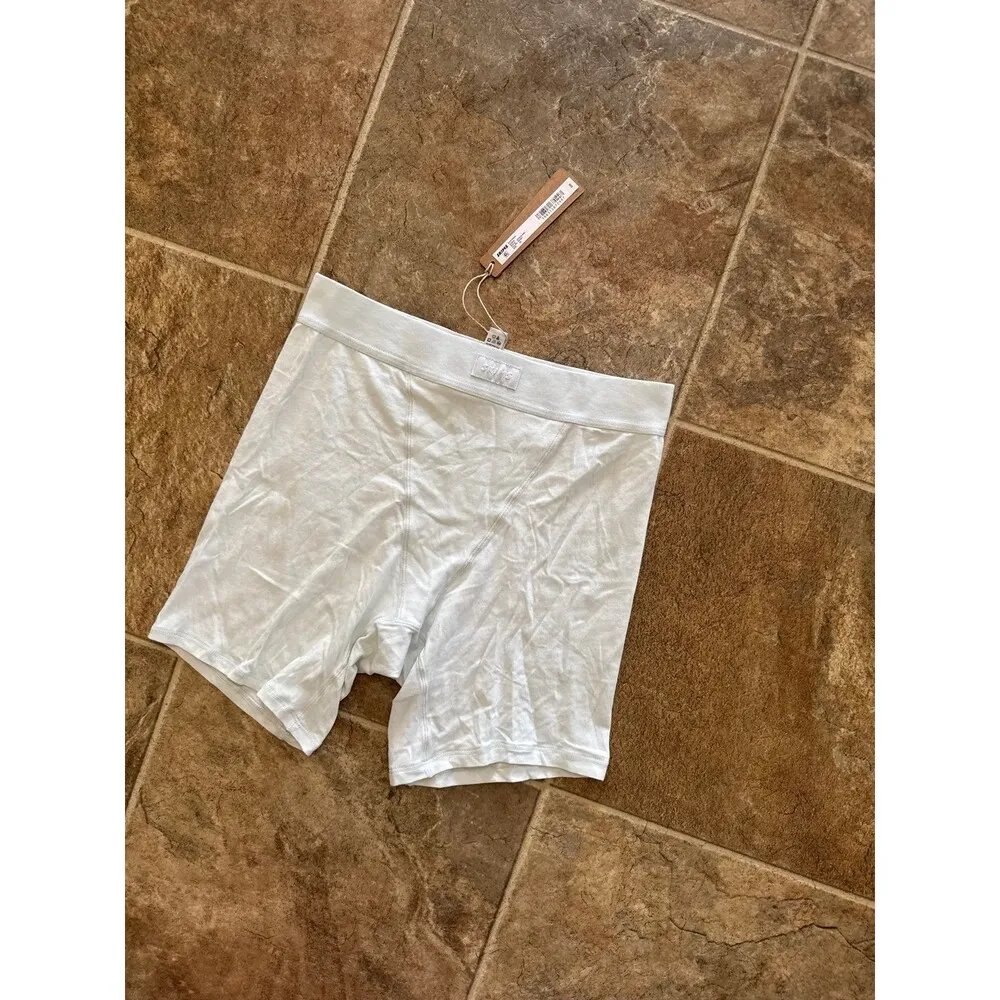 Skims Boyfriend Boxer Frost Size XS - Image 5