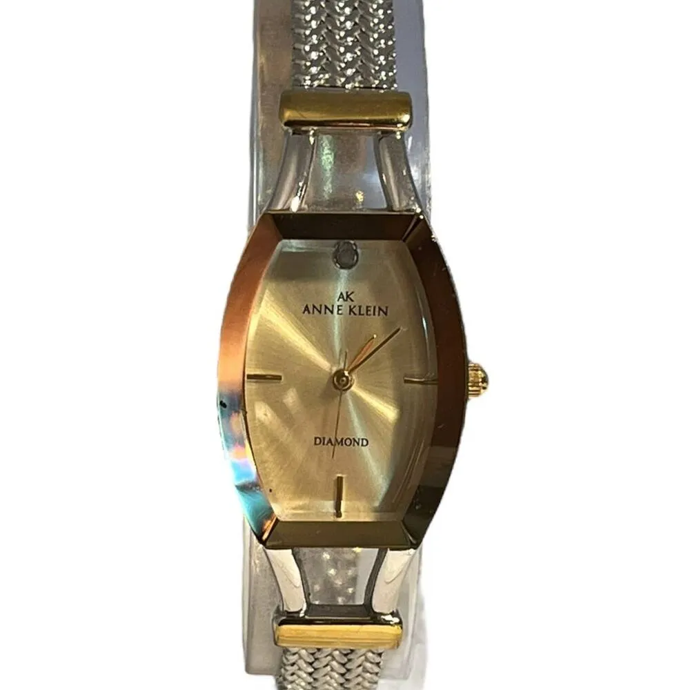 10-8031SVTT Women's Two Tone Gold Plated White Dial Diamond Watch - Image 2