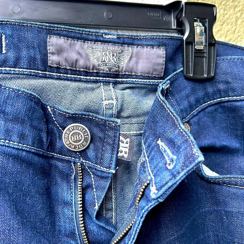 Rock & Republic blue jeans 👖 - Image 2