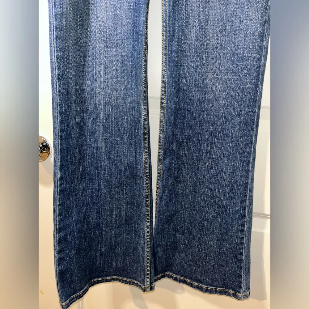 Levi’s 518 Super Low Rise Casual Everyday Acid Wash SoftStretch Denim Jeans Sz 4 - Image 9