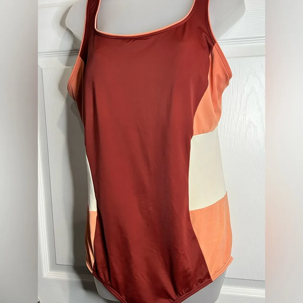 Lands’ End 1 piece color-block chlorine resistant burnt orange swimsuit - Sz. 16 - Image 3
