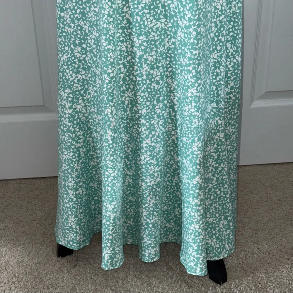 Lands' End‎ Women’s Green Floral Midi wrap Dress Cool short sleeves Boho L/P - Image 9