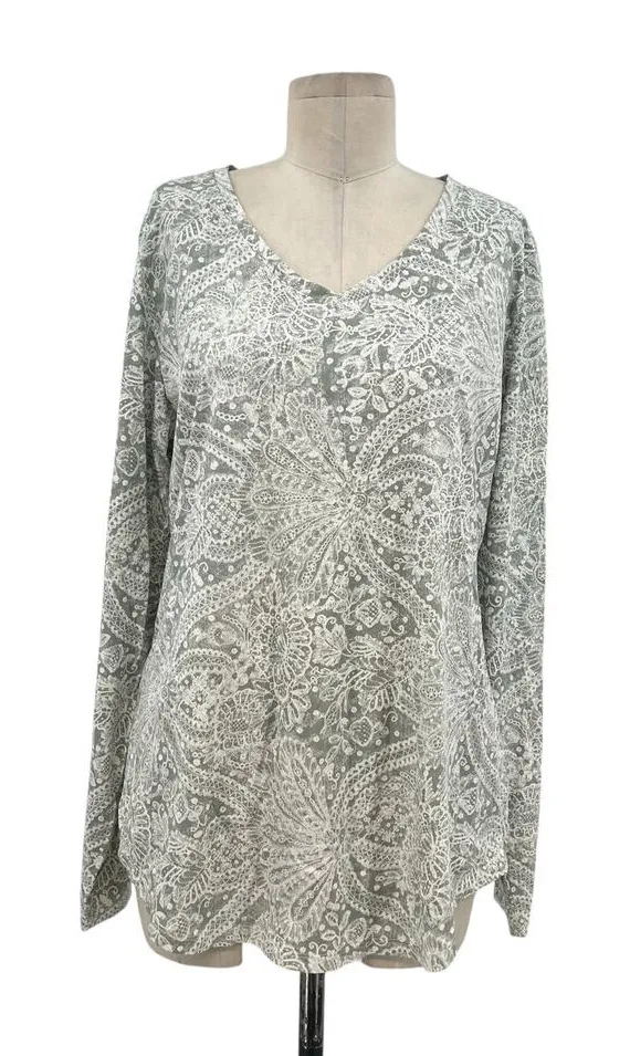 Peruvian Connection Sage Green Gray Mandala Floral Print Long Sleeve Tee Large - Image 1