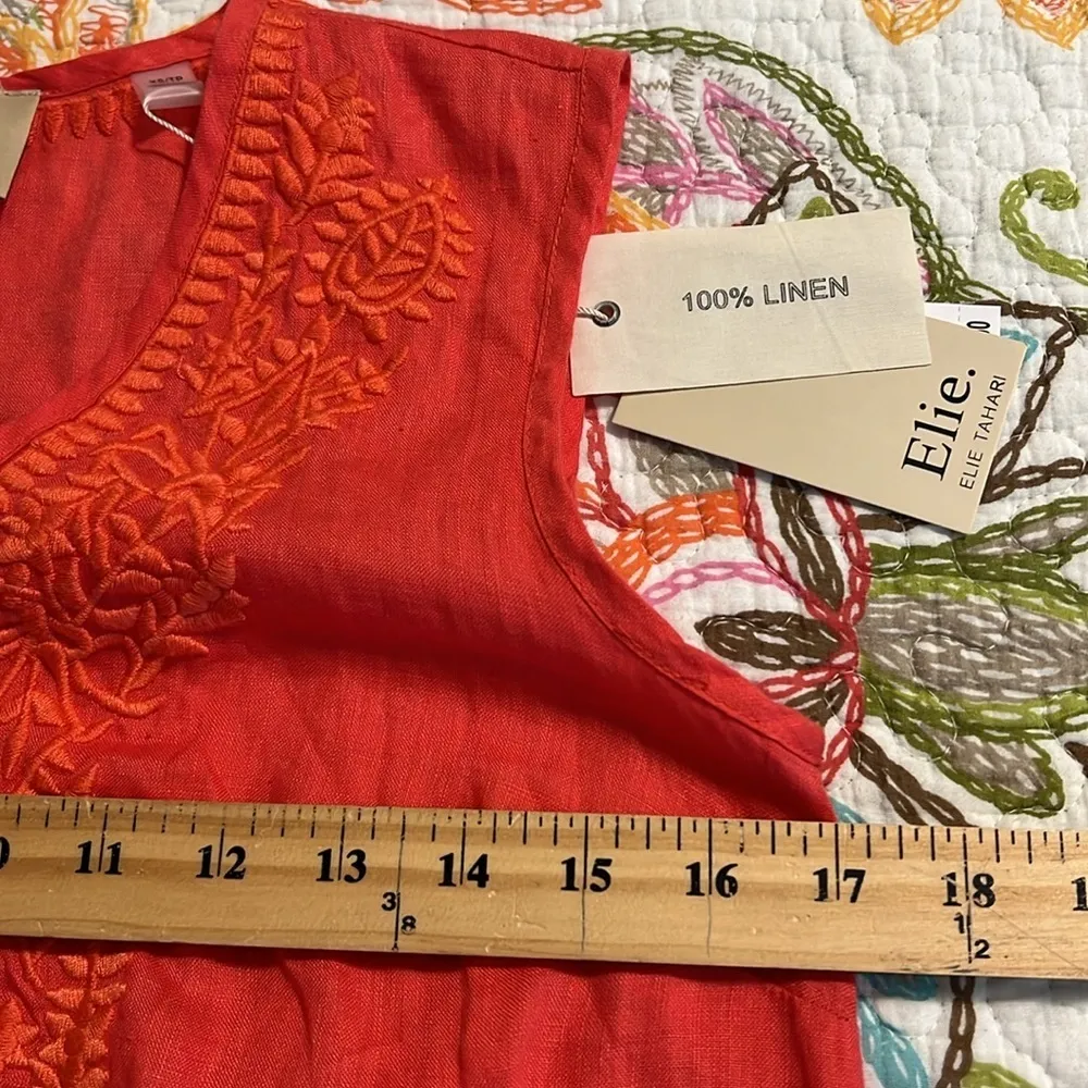 Elite Tahari size XS island hibiscus tank top v-neck 100% linen embroidered new - Image 8