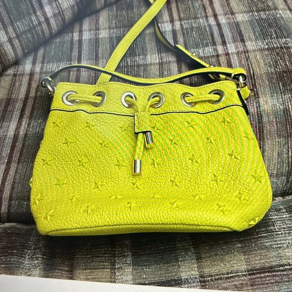 Milly bucket bag yellow new without tags - Image 3