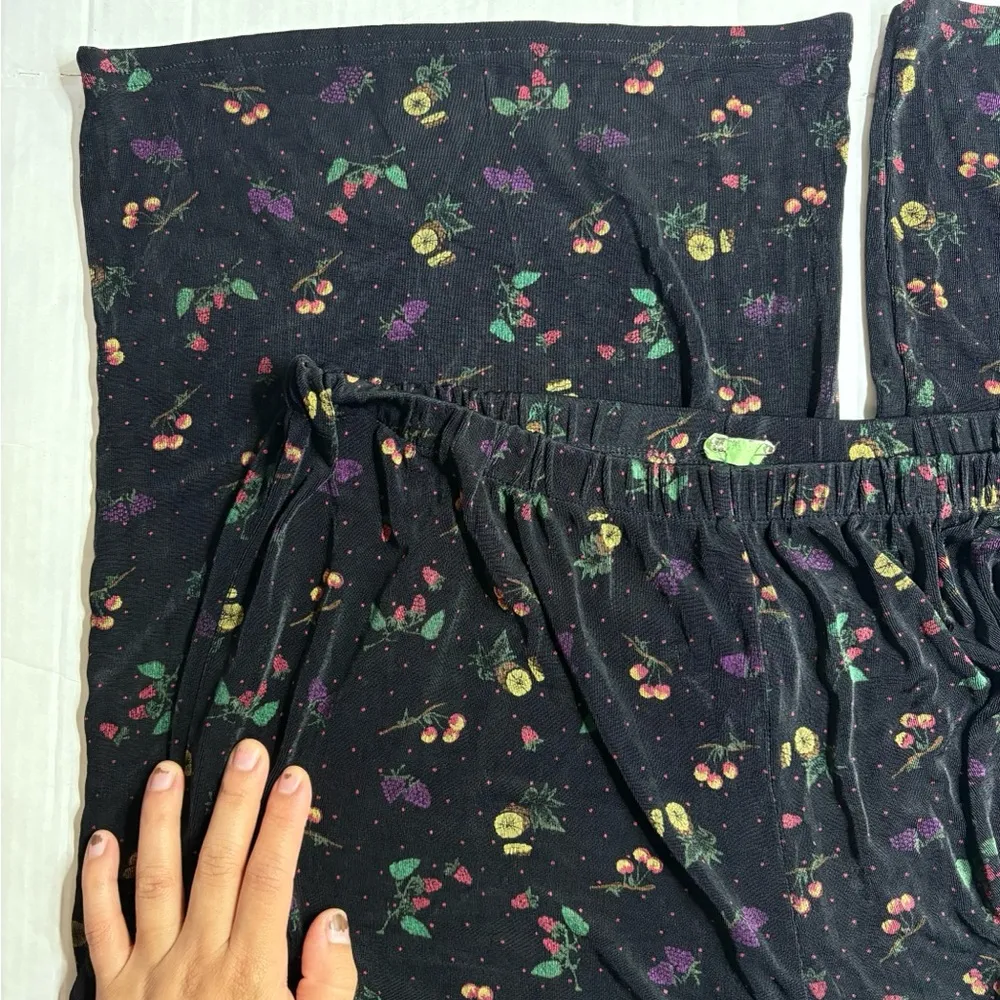 Vintage Fruit Pattern Viscose Wide Leg Palazzo Pants Black Size XL - Image 2