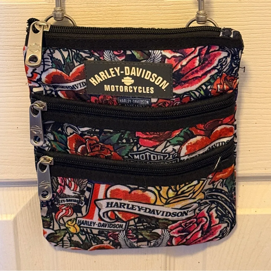 Harley Davidson Floral Shoulder Bag nwot Black - Image 3