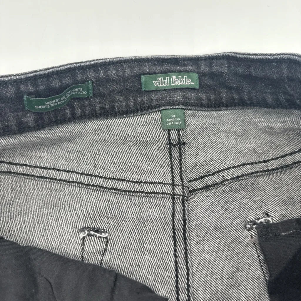 Size 12 Wild Fable Black Denim Cut Off Jean High Rise Mom Shorts Distressed EUC - Image 5