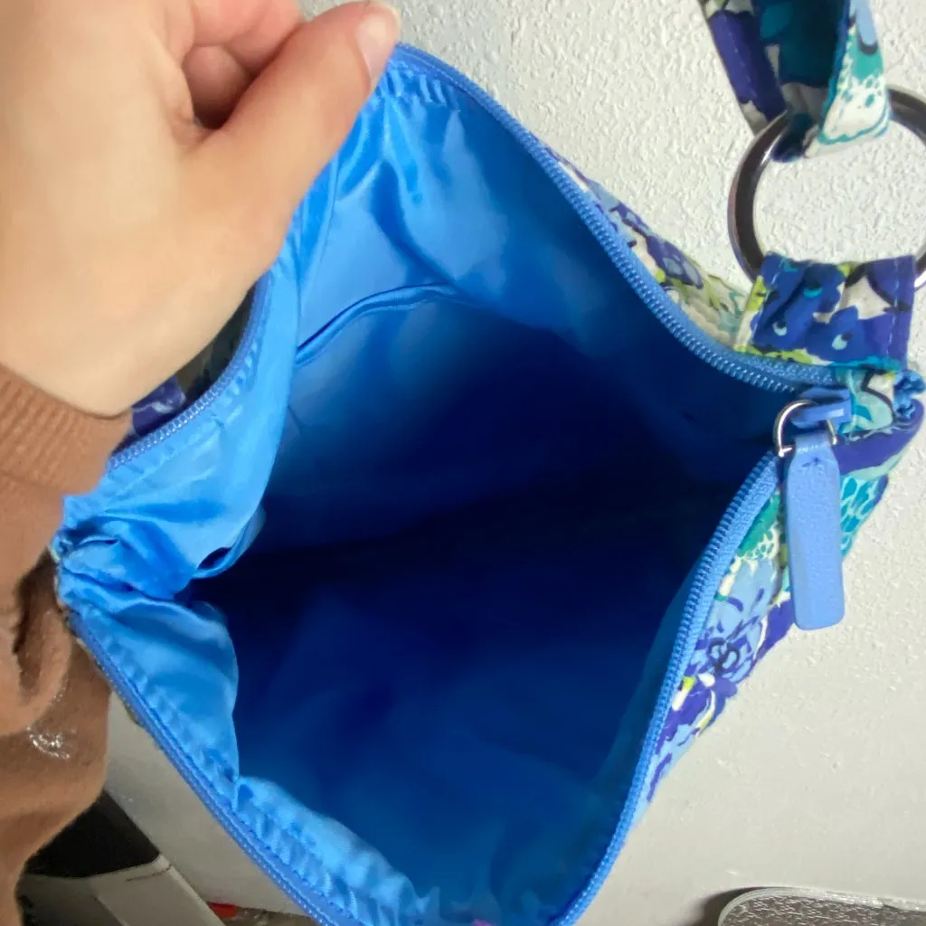 Vera Bradely Blueberry Blooms Hipster Crossbody Bag Purse Blue Floral Retired - Image 9