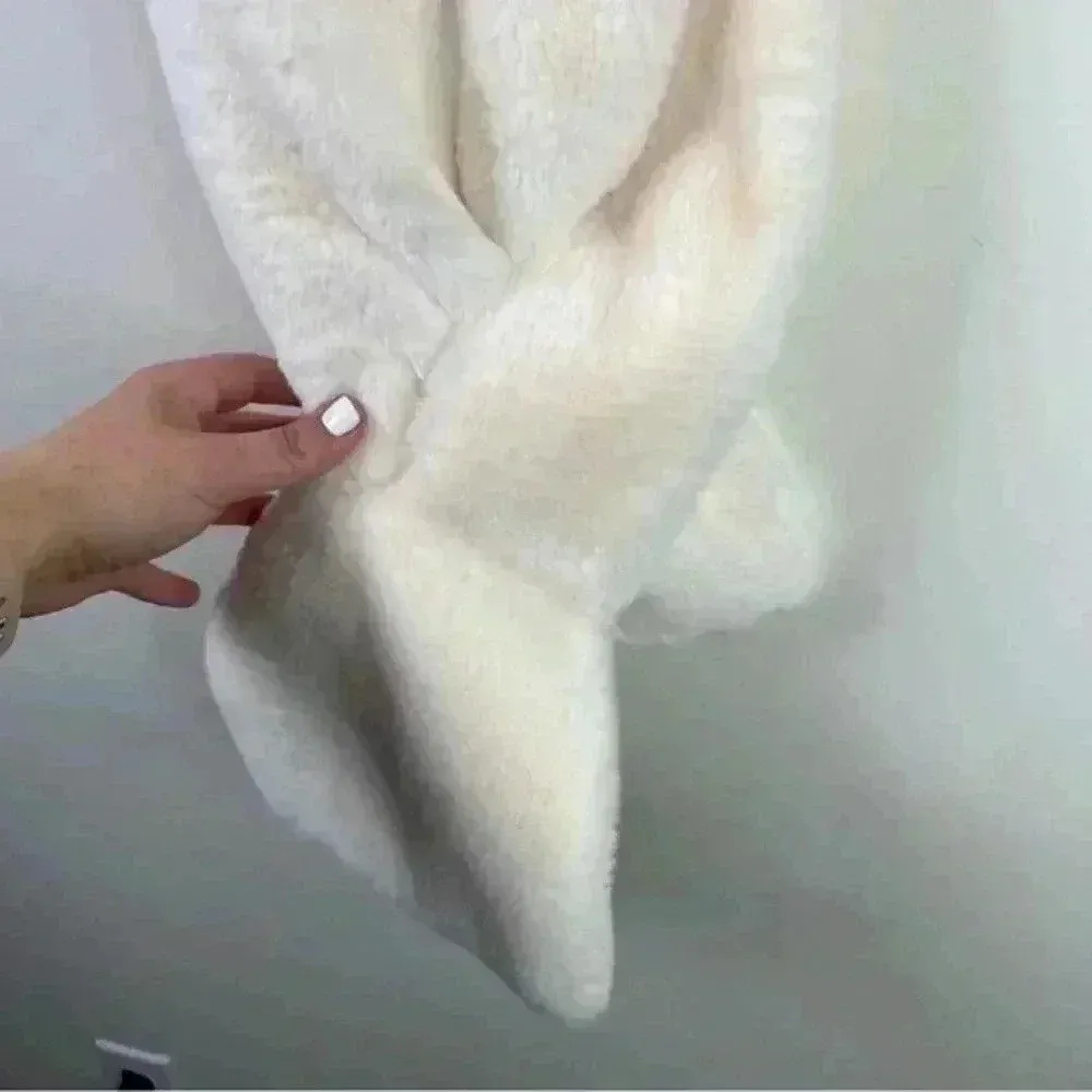 Apparis White Bambi Faux Fur Scarf‎ - Image 3