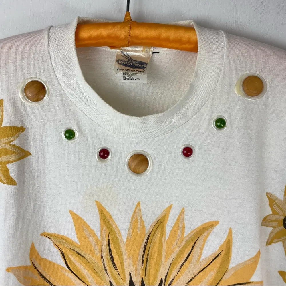Vintage Brush Works Art to Wear Sunflower Hand Painted Tshirt Single Stitch Boho White Size XL - Image 8