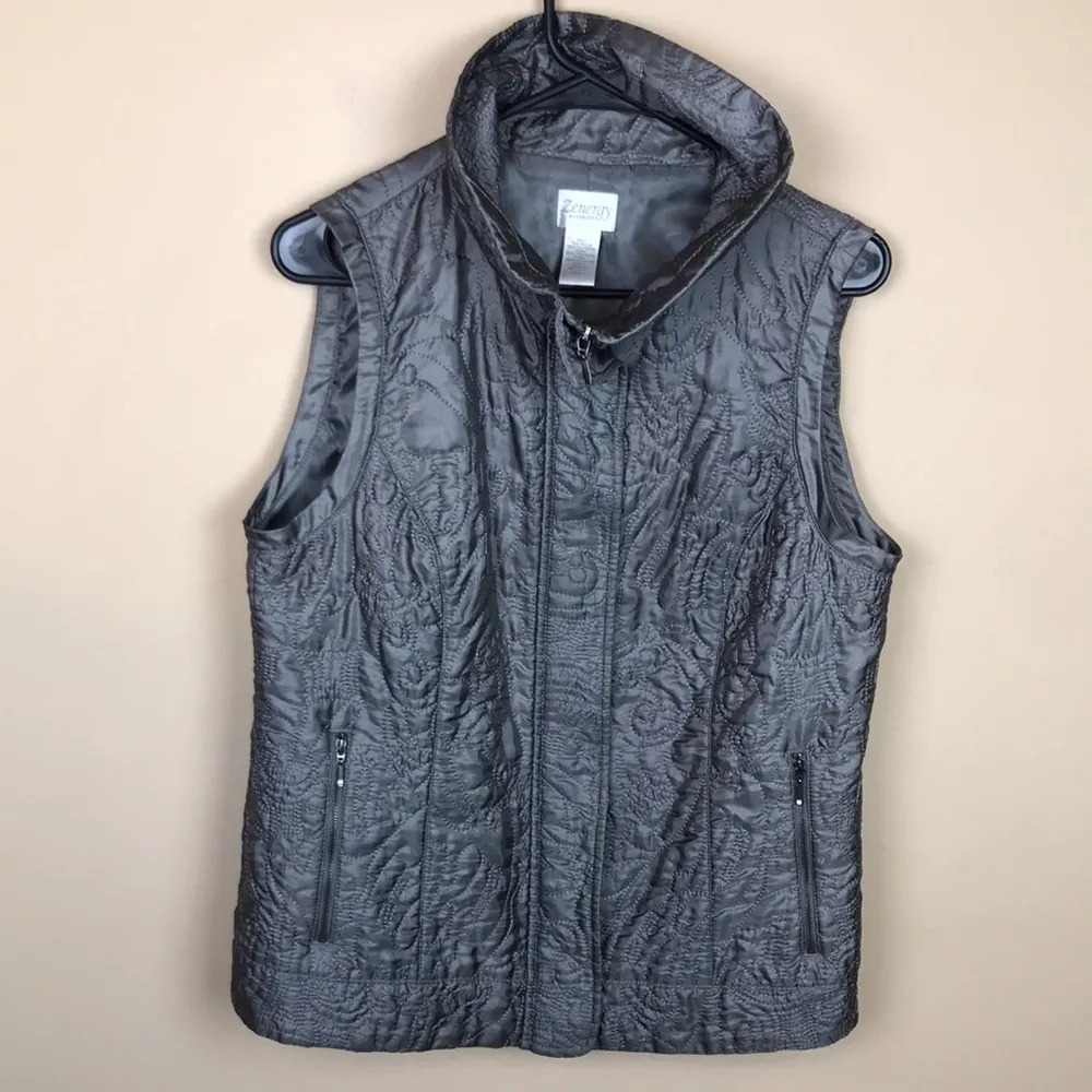 Zenergy by Chico’s Women’s Satin Gray Embroidered Pattern Outdoor Zip-Up Vest - Image 3