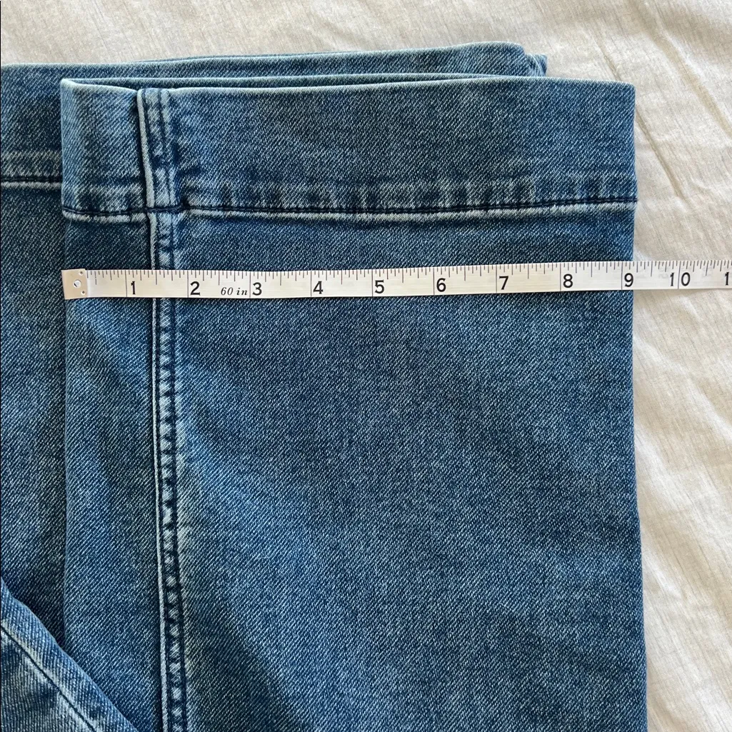 Faherty Women's Stretch Terry Patch Pocket Flare Jeans in a dark blue wash 28 - Image 13