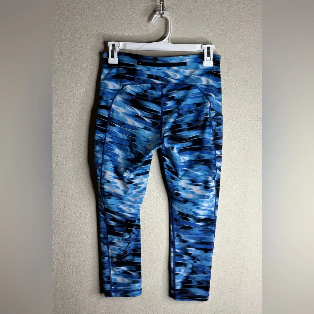 Lululemon Speed Up Crop 21" Tidal Multi size 6 - Image 2