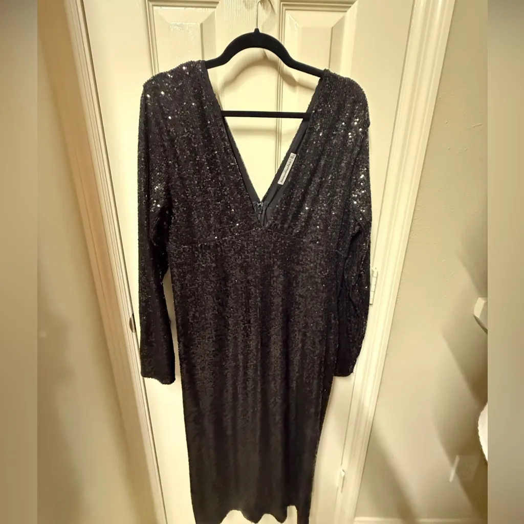 Abercrombie & Fitch Black Long-Sleeve Sequin Plunge Midi Dress Size XL - Image 7