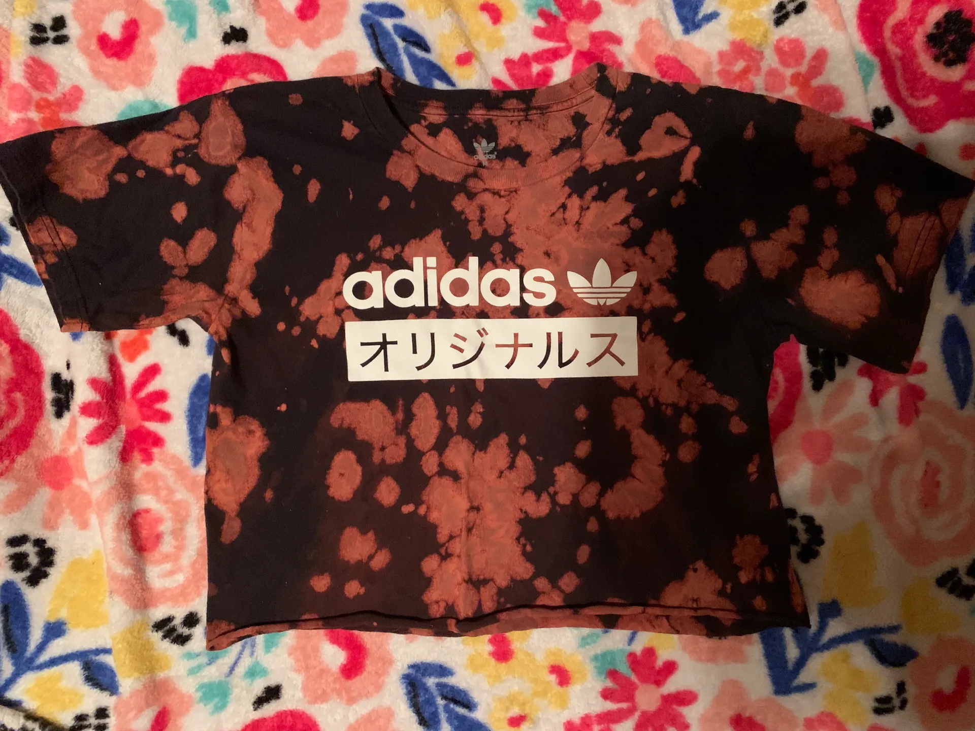 Cropped T-shirt - Image 3