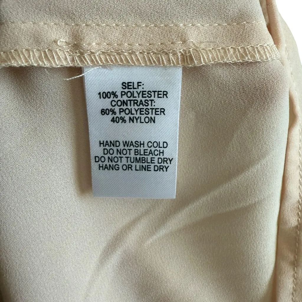 Lulu's Cream Embroidered Floral Lace Sequined Button Down Blouse Size Large - Image 9