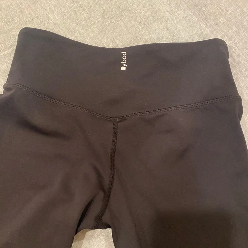 Lilybod black leggings - textured calf - Image 3