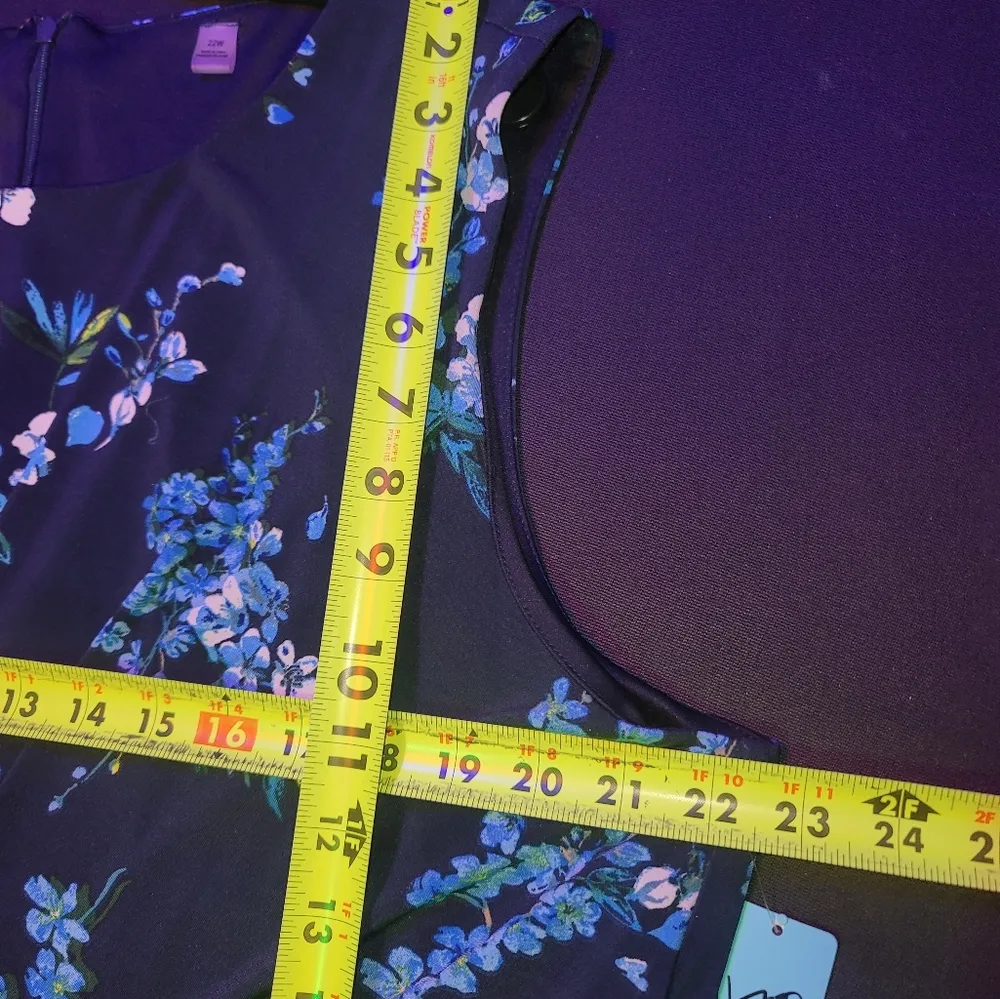 T Tahari Woman Size 22W Dress Polyester/Spandex - Image 10