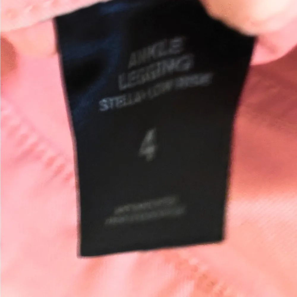 Express Women Jeans (coral ) EUC - Image 2