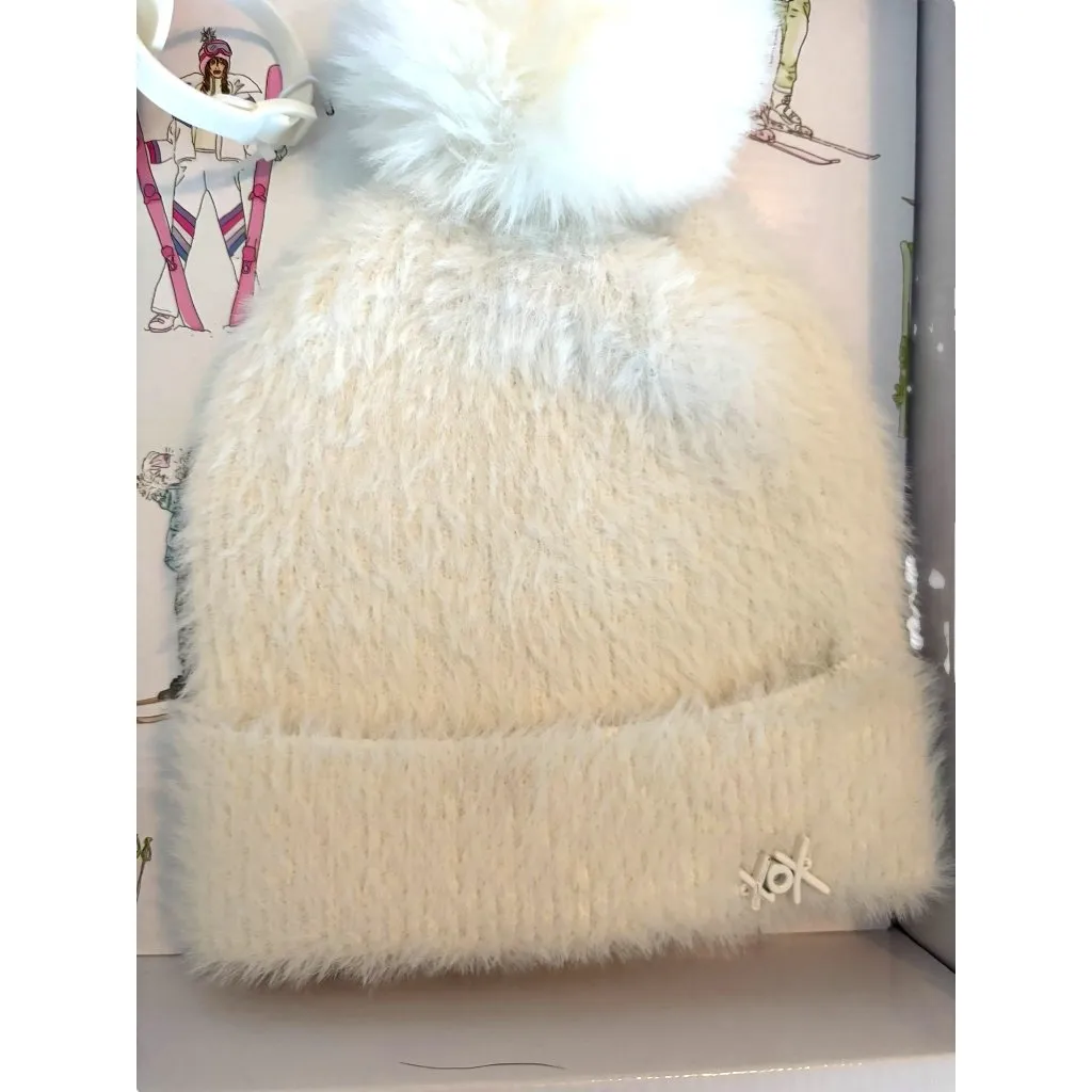 New in box Betsey Johnson 4-Piece Winter Set With Crossbody Bag Adjustable Strap - Image 5