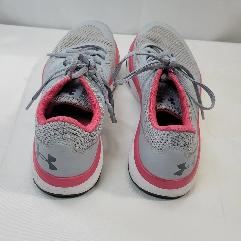 Women's Under Armour Micro G Cross Trainer size 8 - Image 4