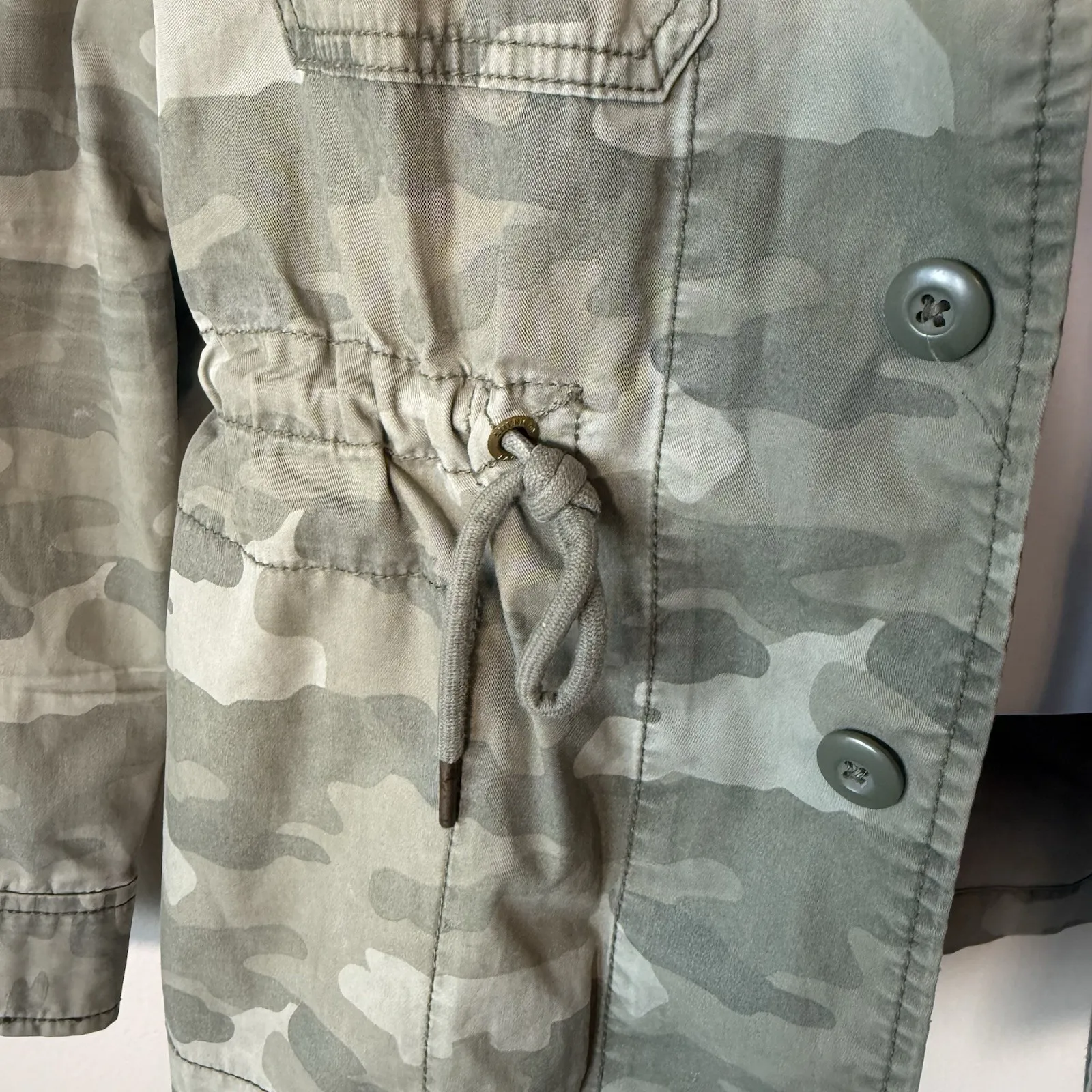 VTG‎ American Eagle Camo Cargo Jacket Women's medium urban rocker Pockets - Image 4