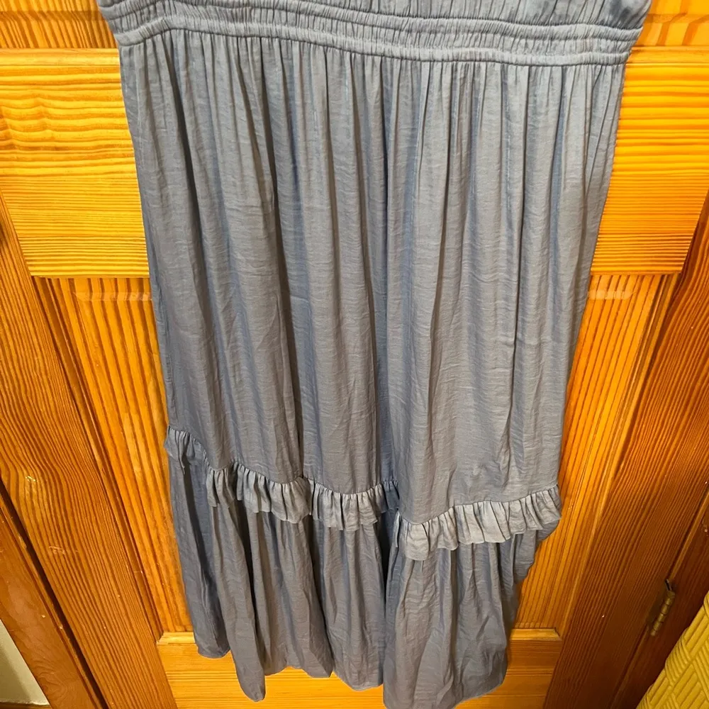 Vera Wang Ruffle Sleeve dress - Image 10