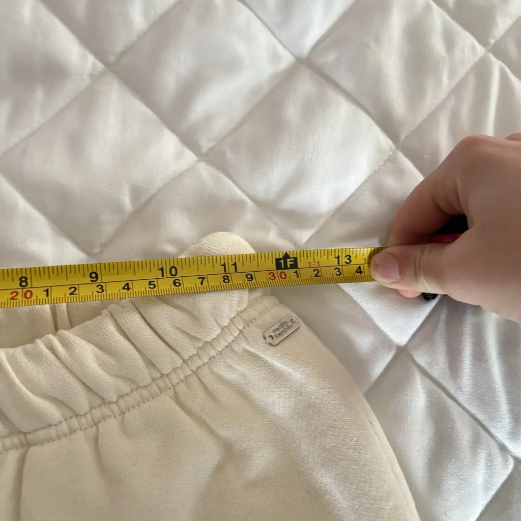 Pacific Republic Pull & Bear Womens Size Small Off White NYC Red Sweat Shorts - Image 5