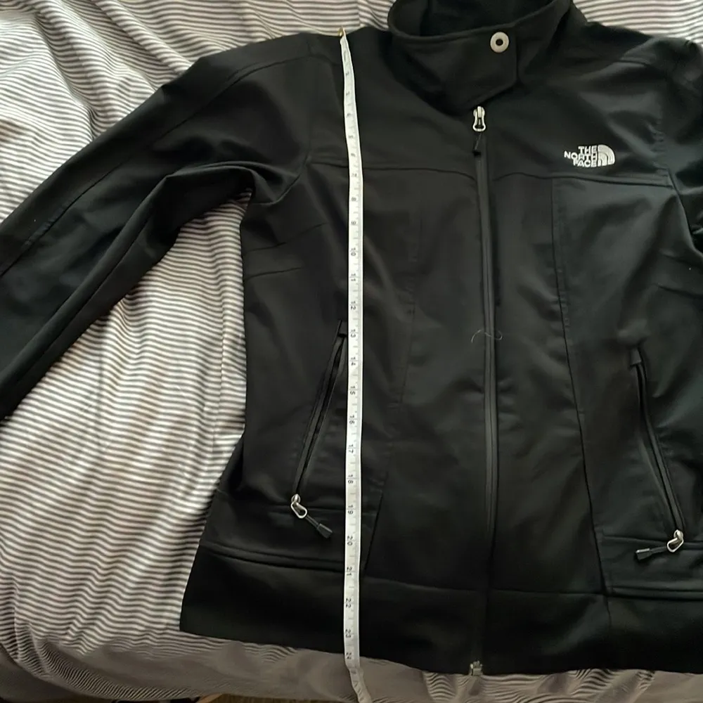 The North Face  women’s black jacket size medium - Image 7