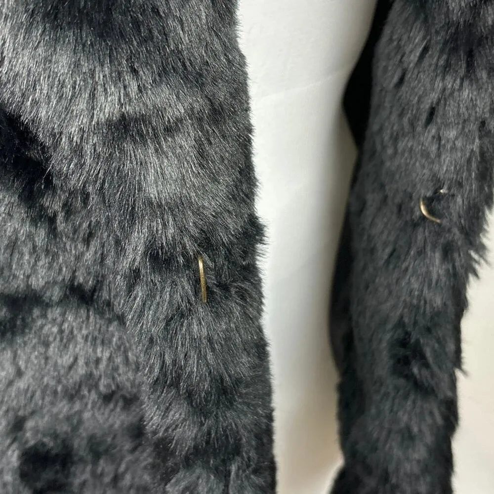 Forever 21 Women's Black Faux Fur Sleeveless Pocket Collar Vest Jacket Size S - Image 6