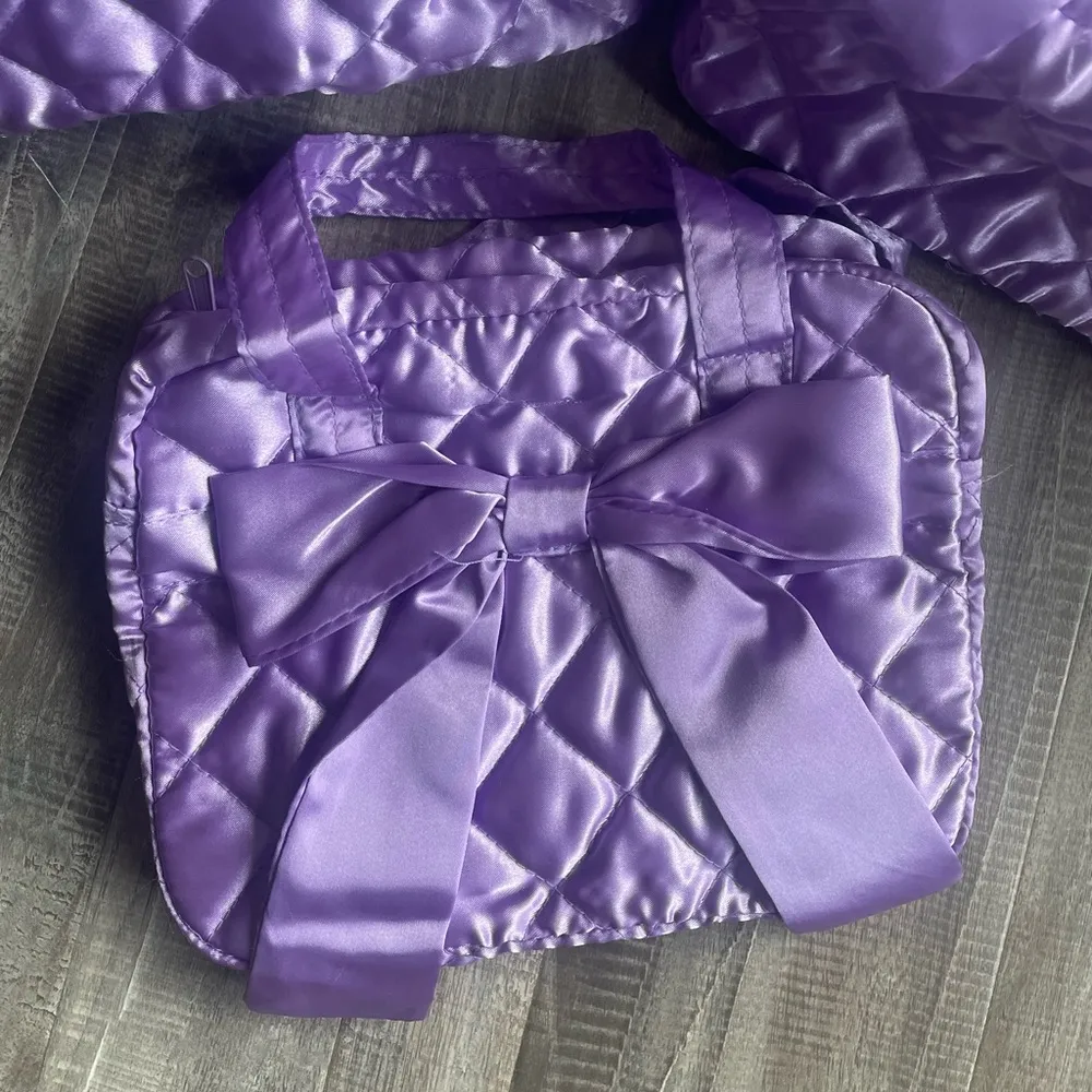 Vintage Three Piece Quilted Satin Travel Bag Set Lilac Purple - Image 3