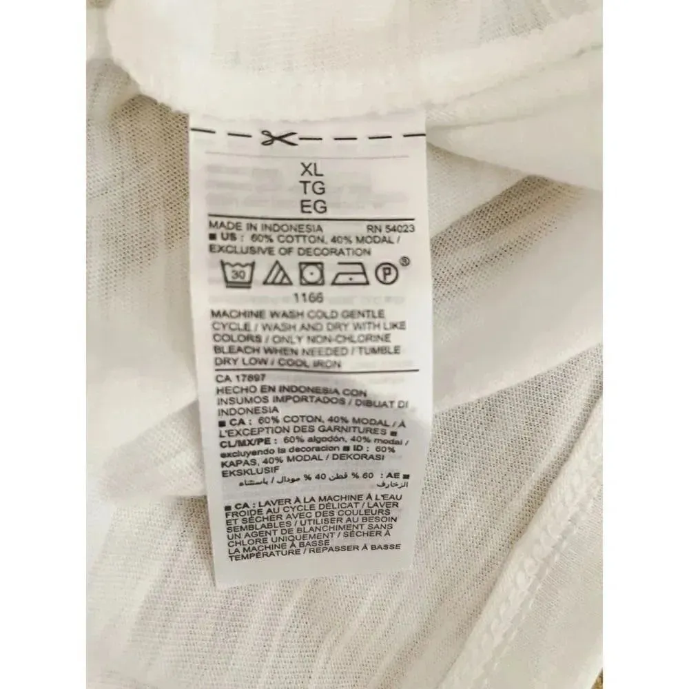 NWT Old Navy White Peplum Sleeveless Top with Blue and Red Embroidery SZ XL - Image 3