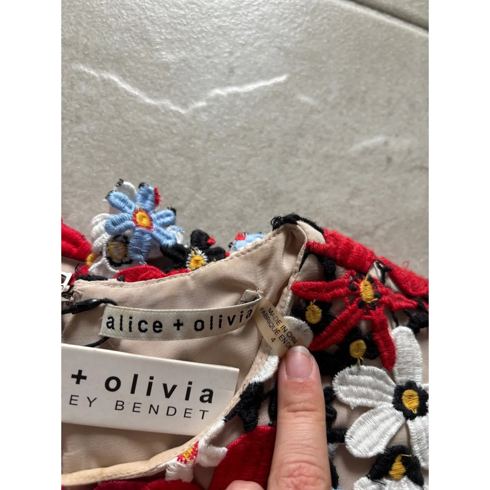 Alice + Olivia Imani Dress Womens 4 Red Floral Embroidered Party Preppy Cocktail - Image 6