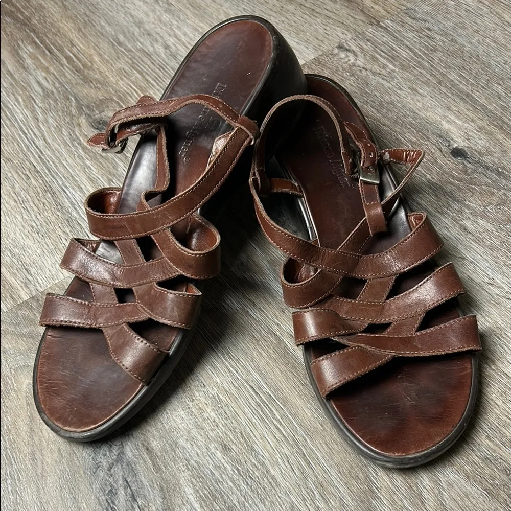 Etienne Aigner “Grant” Leather Sandals Size 9 Medium - Image 2