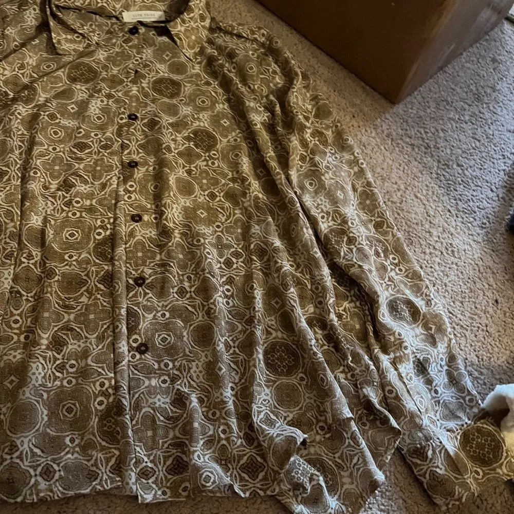 12th Tribe  large Button down blouse - Image 5